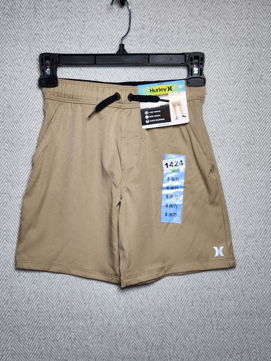 Hurley Other - Hurley Youth Tan Hybrid Performance Shorts 6/7